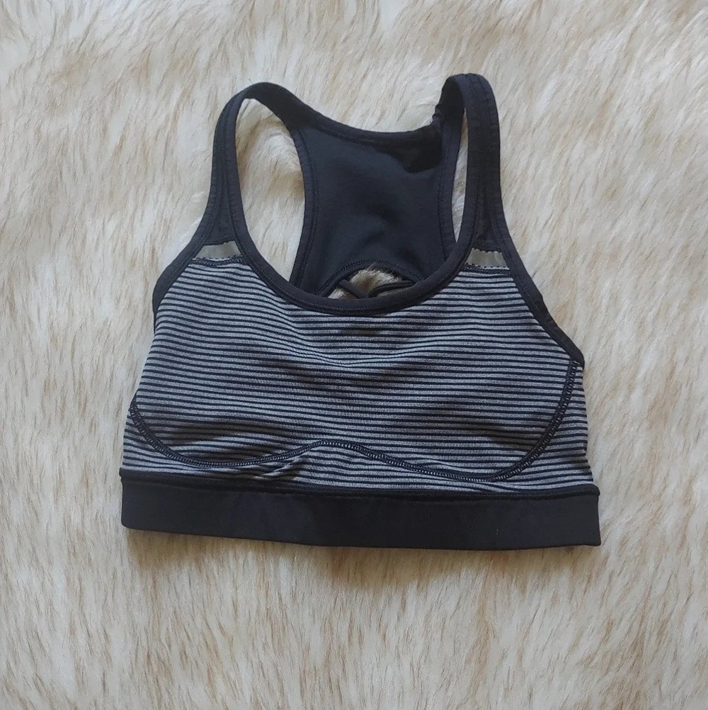 Lululemon Sweaty Or Not Bra II Mini Pop Stripe Heathered Slate Black Sz 2 NO PAD